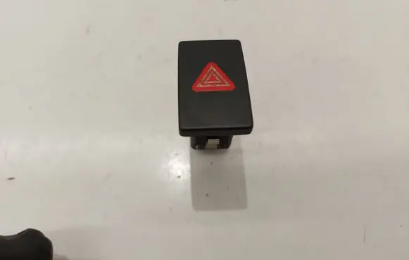Volkswagen Golf VI Hazard light switch 5K0953509A