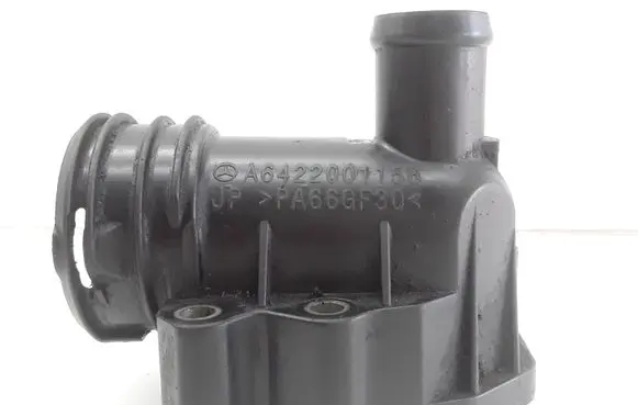 Mercedes-Benz C W204 Engine coolant pipe/hose A6422001156
