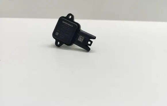 BMW 5 E60 E61 Mass air flow meter 7551638 755163804 13627551638