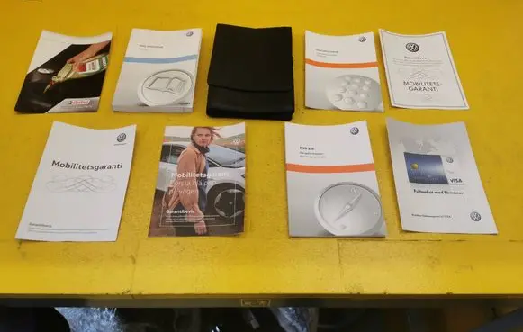 Volkswagen Touareg II Owners service history hand book 