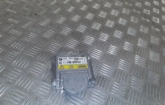 BMW 3 F30 F35 F31 Airbag control unit/module 6863389