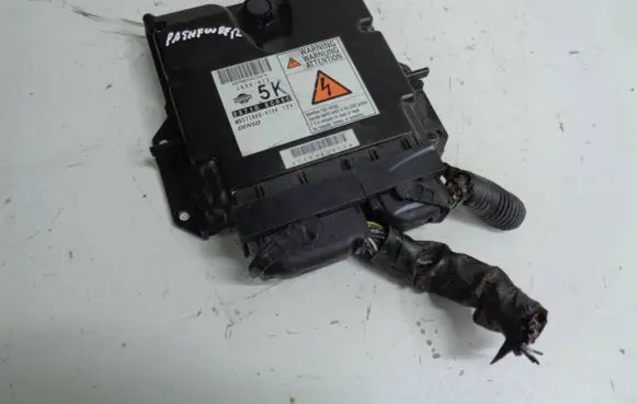 Nissan Pathfinder R51 Engine control unit/module 23710EC05C 5800-473 MB2738004734