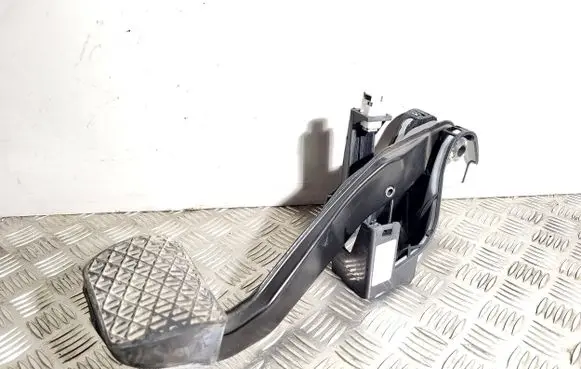 Mercedes-Benz C W204 Brake pedal 1001802273 P204290056