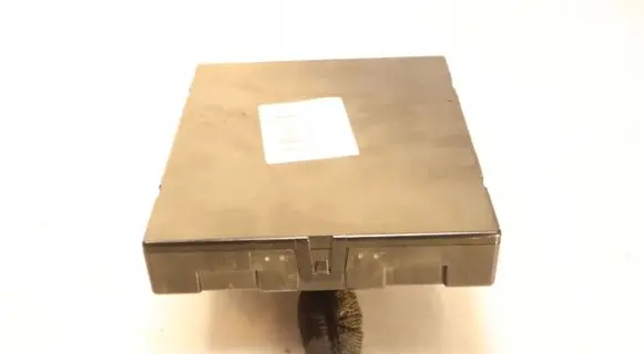 Audi A5 8T 8F Central body control module 8K0907064DP