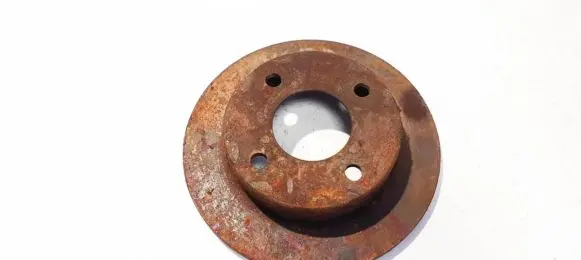 Nissan Micra Front brake disc neventiliuojamas
