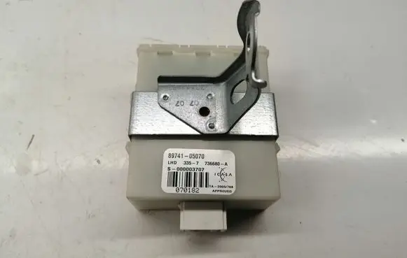 Toyota Avensis T250 Door central lock control unit/module 8974105070