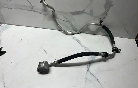 Mercedes-Benz C W204 Air conditioning (A/C) pipe/hose A2048303215