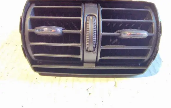 Mercedes-Benz C AMG W203 Rear air vent grill A20383038549116 A2038303854