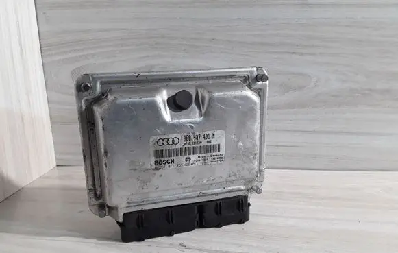 Audi A4 S4 B7 8E 8H Engine control unit/module 0281011255 8E0907401M