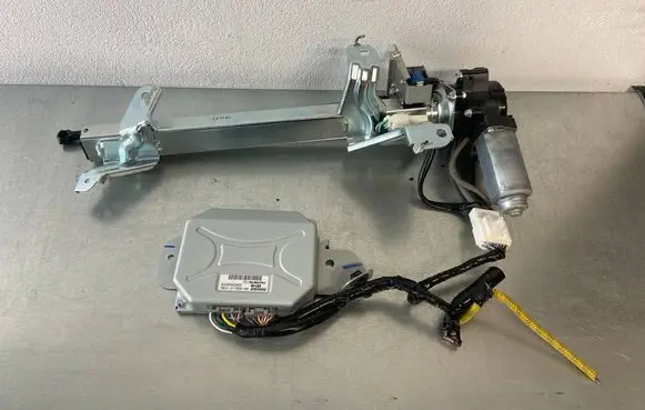 Subaru Forester SJ Tailgate/trunk/boot lift motor 63350SG005