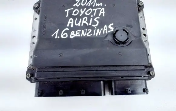 Toyota Auris 150 Engine control unit/module 8966102W61