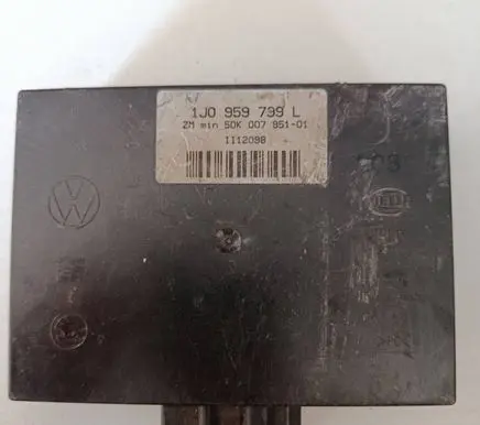 Volkswagen Golf IV Comfort/convenience module 1J0959799L 5DK00795101