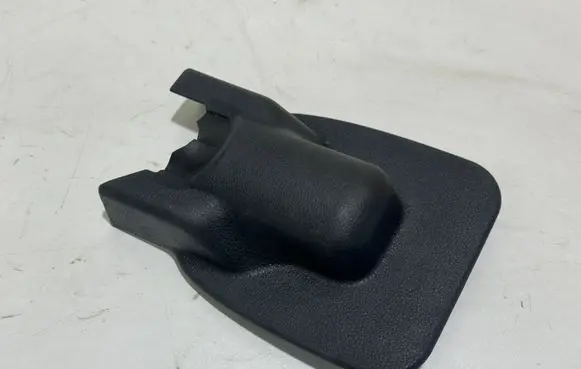 Toyota Highlander XU70 Rear seat rail trim cover 721570E180