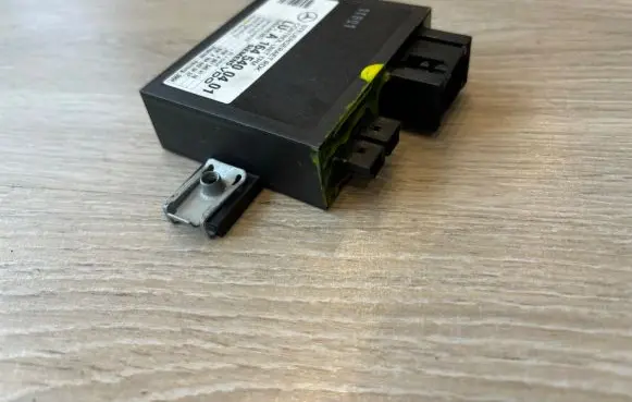 Mercedes-Benz ML W164 Tire pressure control unit A1645400401 1645400401