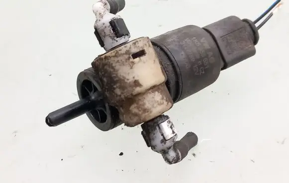 Seat Ibiza III (6L) Windscreen/windshield washer pump 1K6955651
