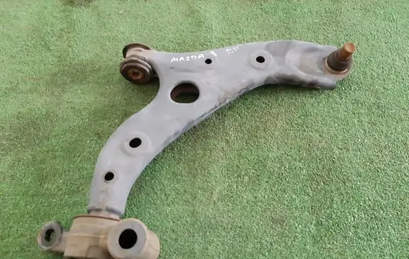 Mazda 3 II Front lower control arm/wishbone