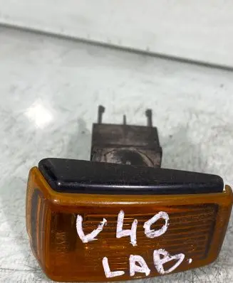Volvo S40, V40 Front fender indicator light 6r0142631