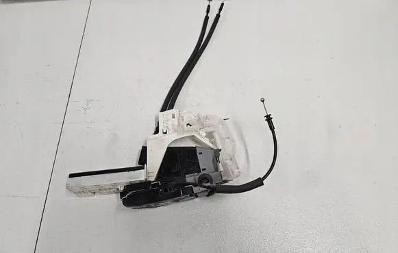Hyundai Tucson TL Front door lock 81310-D3010