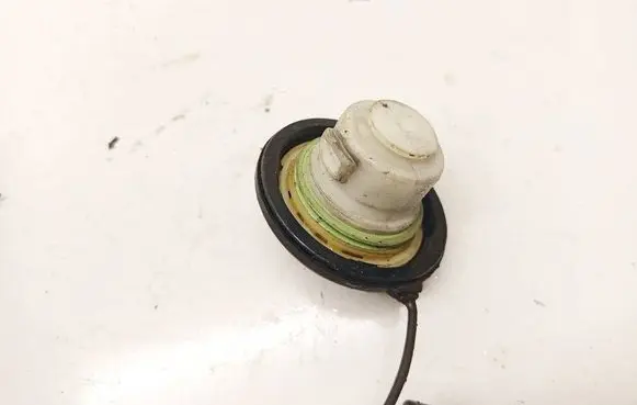 Ford Galaxy Fuel tank filler cap 