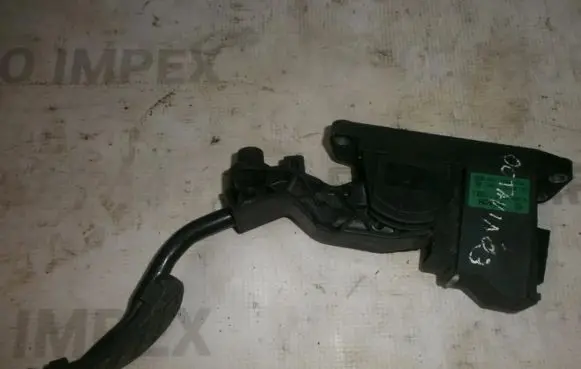 Skoda Octavia Mk1 (1U) Accelerator throttle pedal 0280752211 1j2721503j
