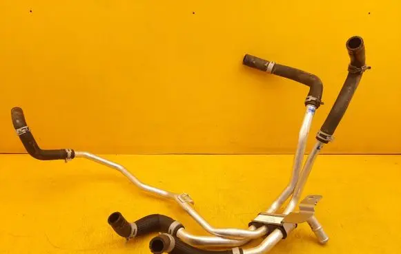Nissan Qashqai J12 Engine coolant pipe/hose 215116UM0A