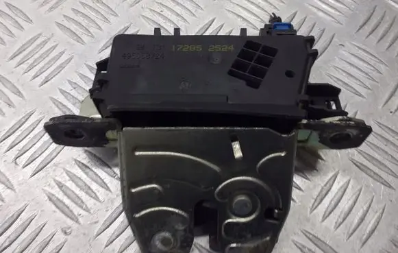 Opel Astra H Engine bonnet/hood lock/latch loop/hook 13117285
