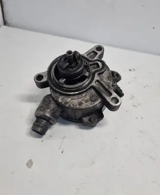 Volvo XC90 Vacuum pump 30677904