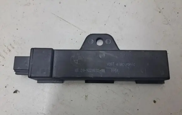 BMW 6 F12 F13 Keyless system antenna 9220832 9144260