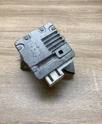 Toyota Prius (XW20) Power steering control unit/module 8965047101 1129000920