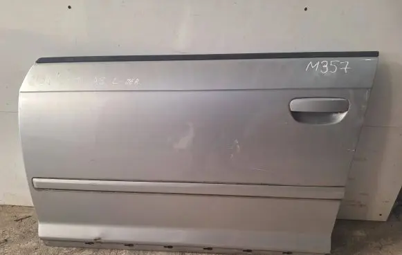 Audi A3 S3 8P Front door