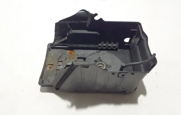 Volvo XC70 Battery bracket 31201040