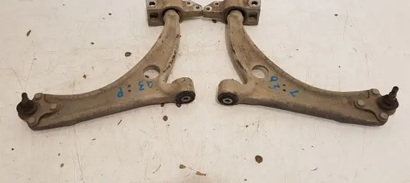 Volkswagen Tiguan Front lower control arm/wishbone 5N0407151H