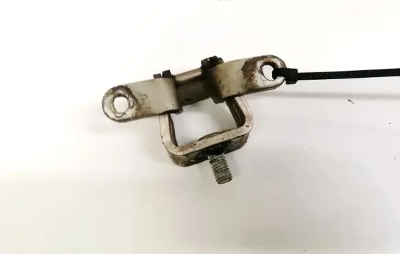 Skoda Octavia Mk2 (1Z) Tailgate/trunk/boot hinge 1z5827302c