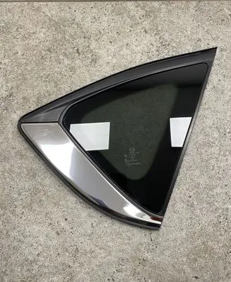 Mazda CX-5 II Rear side window KD2W62950B9D