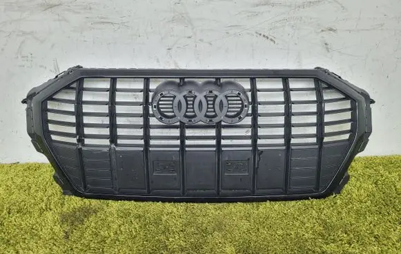 Audi Q3 F3 Front bumper upper radiator grill 83a853651b