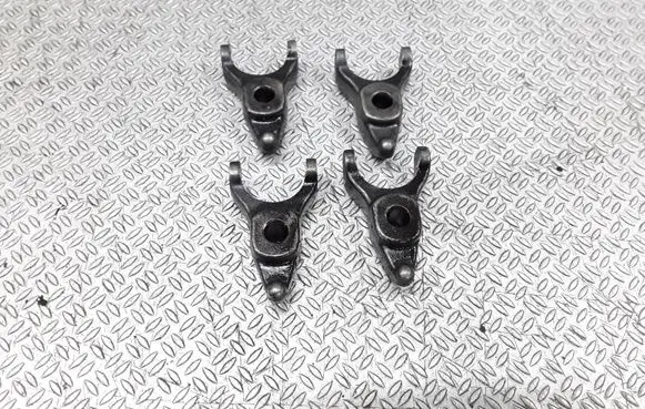 Toyota Avensis Verso Fuel Injector clamp holder