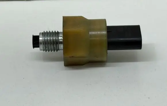 Volvo V60 Oil pressure sensor 9487295