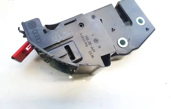 Skoda Octavia Mk2 (1Z) Seat back rest lock catch 1k0885682e