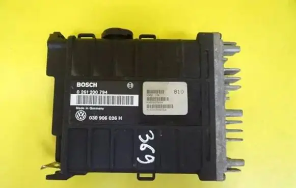 Volkswagen Polo II 86C 2F Engine control unit/module 0261200794 030906026H