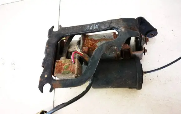 Mazda MPV Air suspension compressor/pump 