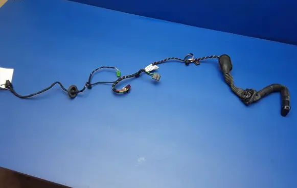 Mercedes-Benz C W204 Rear door wiring loom A2045407609
