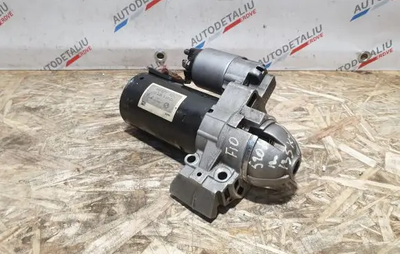 BMW 5 F10 F11 Starter motor 8581097 12418581097