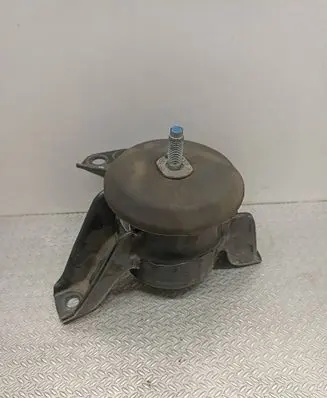 Engine mount bracket