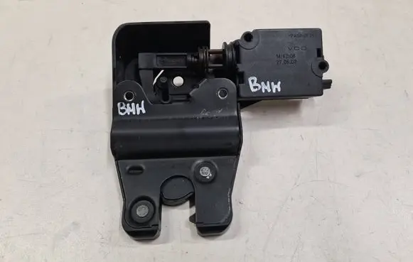 BMW 7 E65 E66 Tailgate/trunk/boot lock/catch/latch 7014870