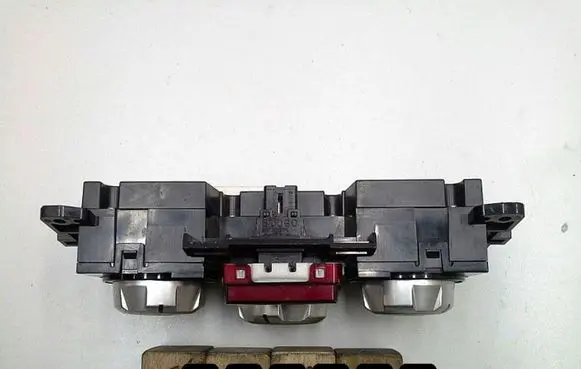 Subaru Forester SH Climate control unit