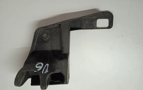 BMW X3 E83 Bumper support mounting bracket corner 3400956