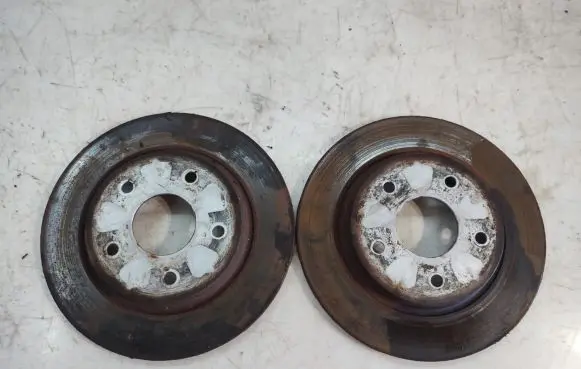 Chrysler Grand Voyager V Rear brake disc