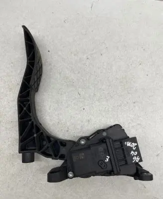 Audi A6 S6 C6 4F Accelerator throttle pedal 4F1721523A 091116 210904