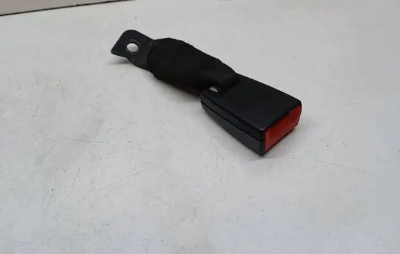 BMW 1 E81 E87 Rear seatbelt buckle 9117261