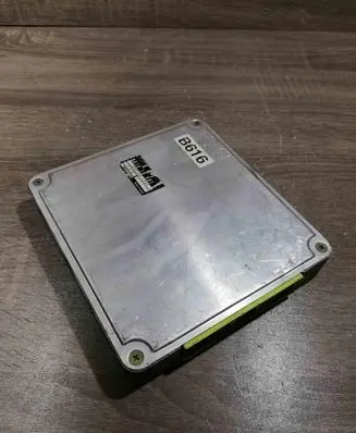 Mazda 323 Engine control unit/module ECU B61618881 0797001242